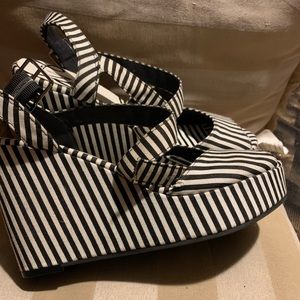 Black n white  shoes